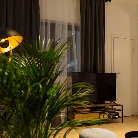 Bright 3Br Flat - Top Location - Green View Balcony بوخارست المظهر الخارجي الصورة